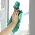窓ガラスの掃除方法！きれいな拭き方や洗剤を使うときの注意点も紹介