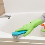 お風呂・浴室の掃除方法をプロが解説！必要な洗剤・道具や掃除の頻度