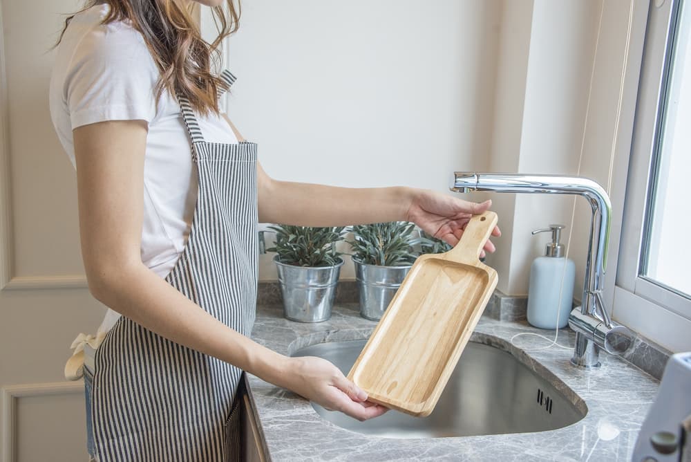 Do the washing предложения. Washing Water Cutting Board. Kitchen washing Table.