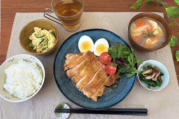 Fセット：当日のお食事・盛り付け例 1